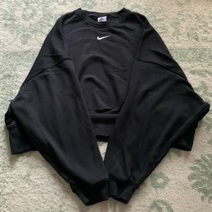 Nike Cropped Crewneck